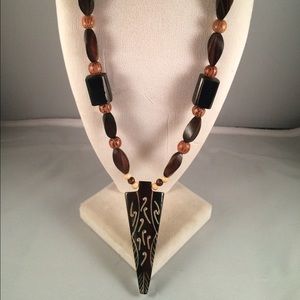 Necklace with a Classy Ethnic look.