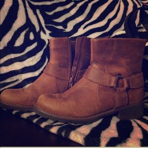 Clarks ankle boots two times worn