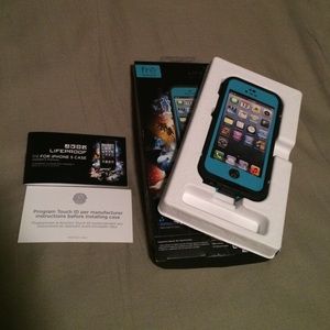 iPhone 5/5s Lifeproof case