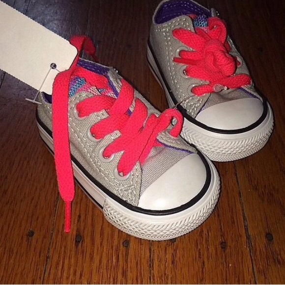 Baby converse size 2