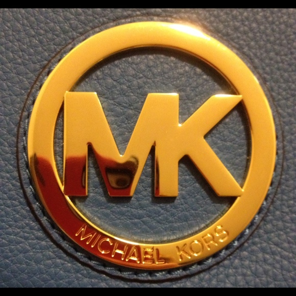 SOLD!! HR SALE!! NWT Michael Kors blue leather - Picture 2 of 4