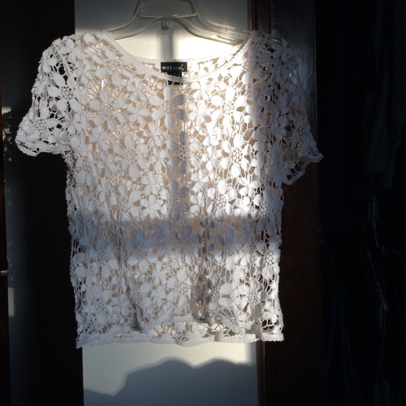 Crochet floral top