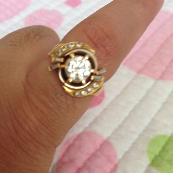 One karat ring