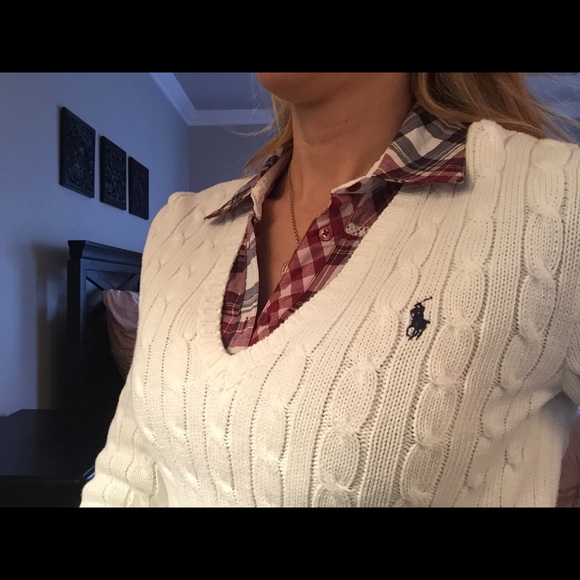 Sold as Bundle: Ralph Lauren Cabled V-neck Sweater - Picture 2 of 4