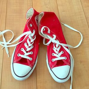 Red hight top converse!!