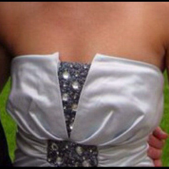 Homecoming/ Prom Dress! - Picture 2 of 4