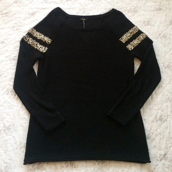 PacSun Sweaters - 🎉❄️WINTER SALE⛄️🎉Black Sweater with Gold