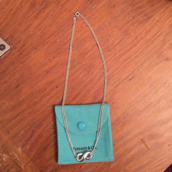 Tiffany & Co Infinity pendant in sterling silver - Picture 2 of 2