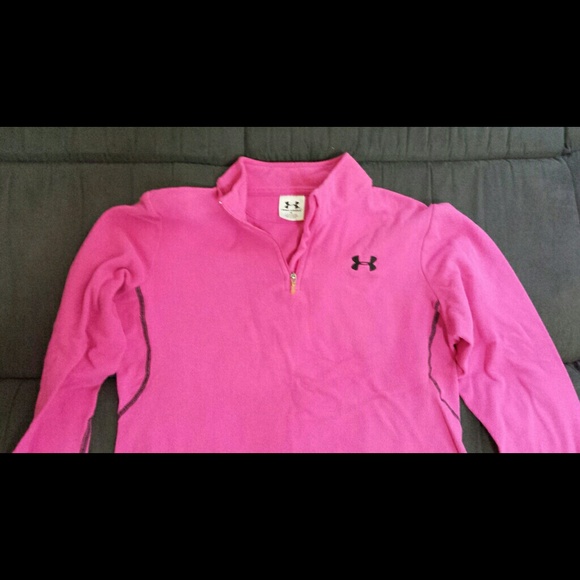 Under Armour Sweaters - Half zip pullover fleece Under Armour Sweaters - Half zip pullover fleece