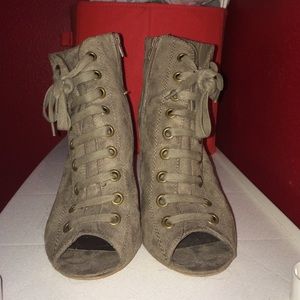 Fioni High Heeled Booties