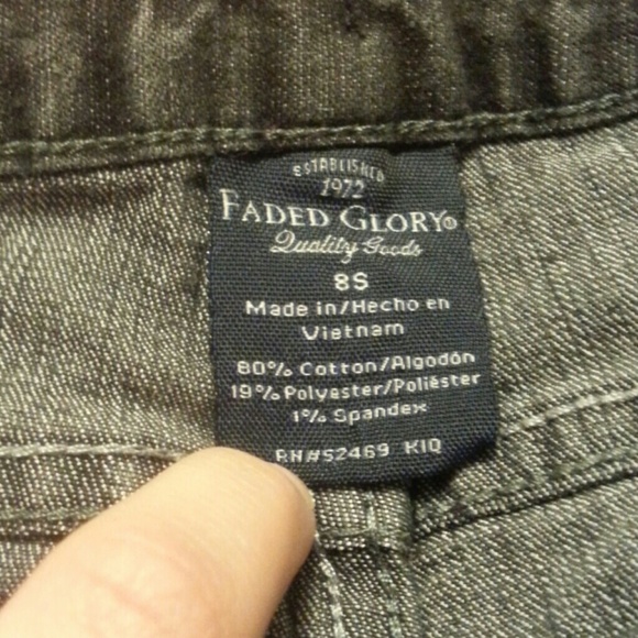 Jeans - Picture 2 of 3