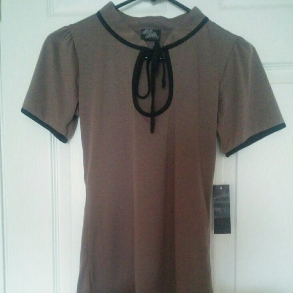 Rock steady top