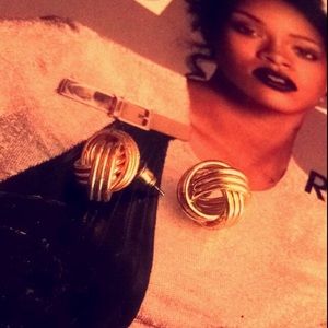 Gold Stud earrings