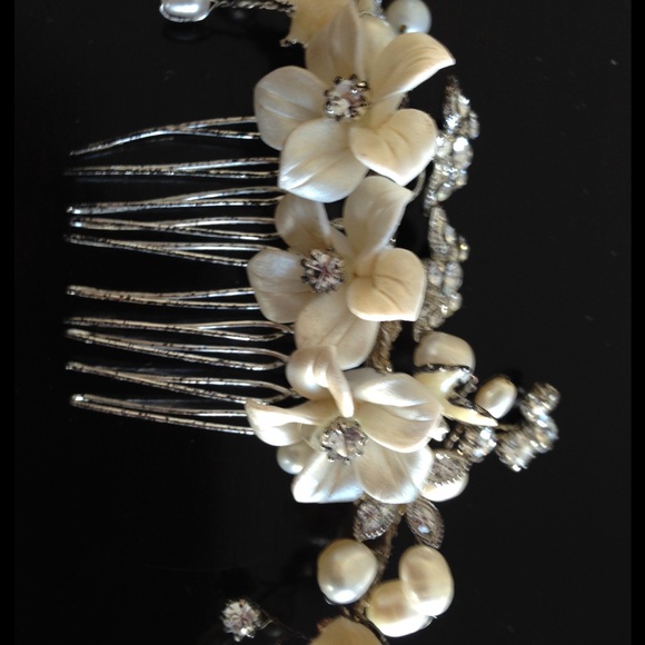 Bridal hair piece