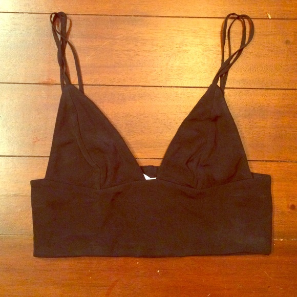 ❗️SOLD ❗️H&M Sexy Black Crop Top