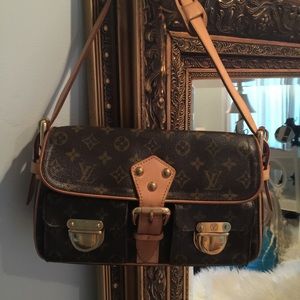Louis Vuitton Handbag