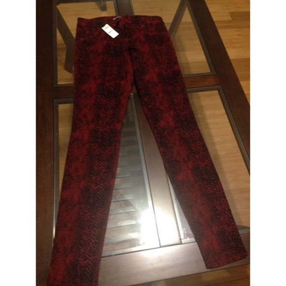 EXPRESS!!! Animal Print, Stella Fit Jean Legging