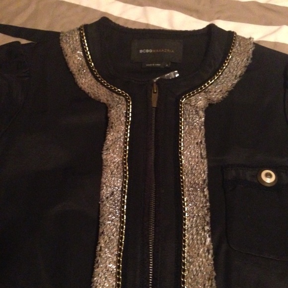 BCBG TOP...❤️❤️❤️❤️ - Picture 2 of 3