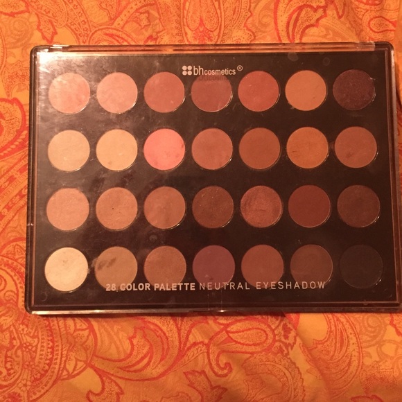 BH cosmetics neutral eyeshadow