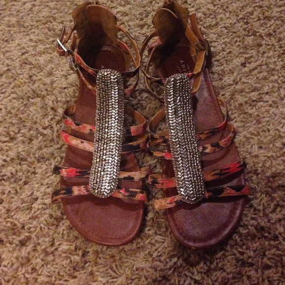 Sandles