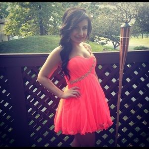 Beautiful Coral Dress, Diamond shoulder strap!