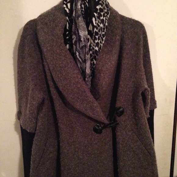 Line Knitwear Wool Jacket/Sweater