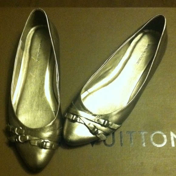 Pewter 100% leather flats