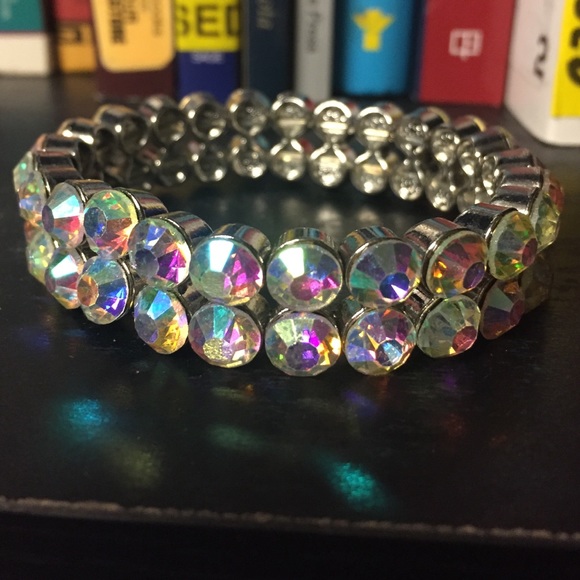 Multi colored crystal bracelet - Picture 2 of 2