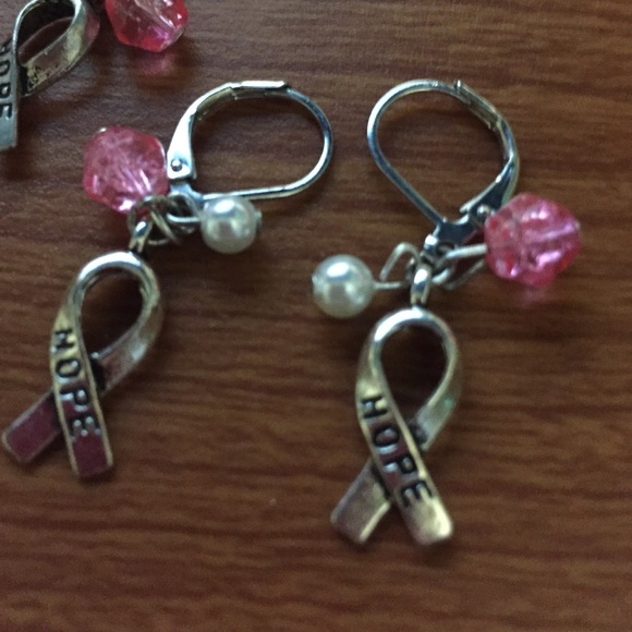 Breast cancer dangle earrings - Picture 3 of 3