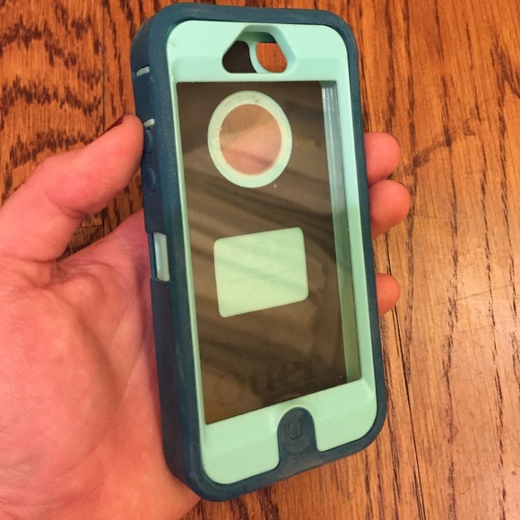 Blue and teal Otter box iPhone 5 phone case