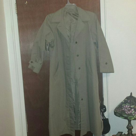 Eddie Bauer full length tan trench