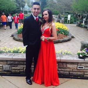 PROM DRESS PERFECT CONDITION NEEDS SOLD ASAP