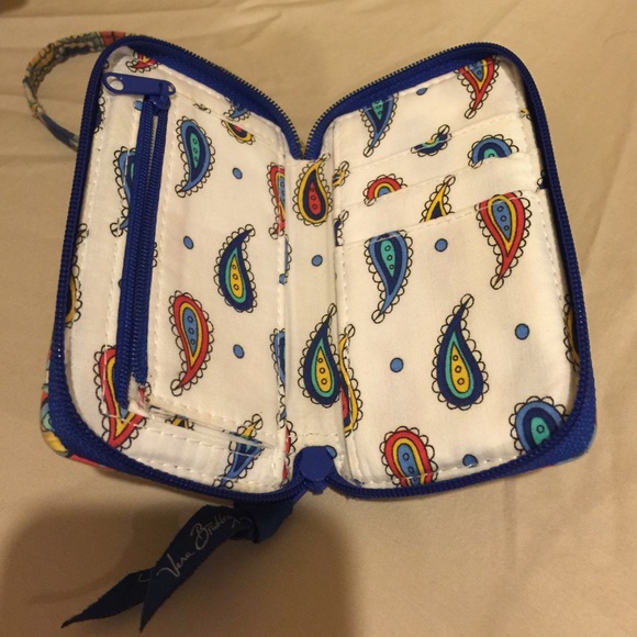 Vera Bradley Wristlet in Marina Paisley - Picture 3 of 4