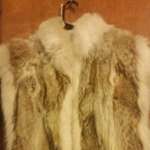 Jackets & Blazers - 100%  fur side tie vest.