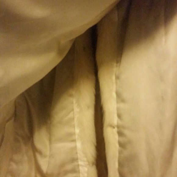 100%  fur side tie vest. - Picture 3 of 4