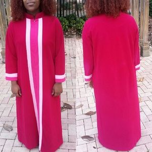 Vintage Queen Night Gown