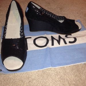 Tom heels!