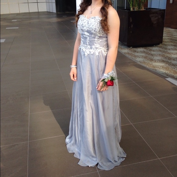 Prom Dress - Picture 3 of 4