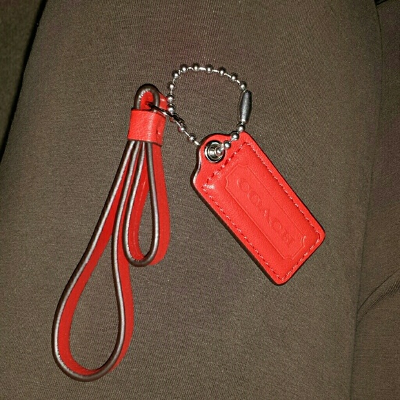 Coach hangtag set