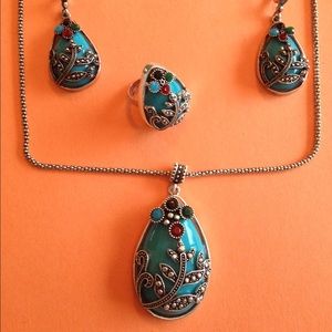 Beautiful silver plated set!