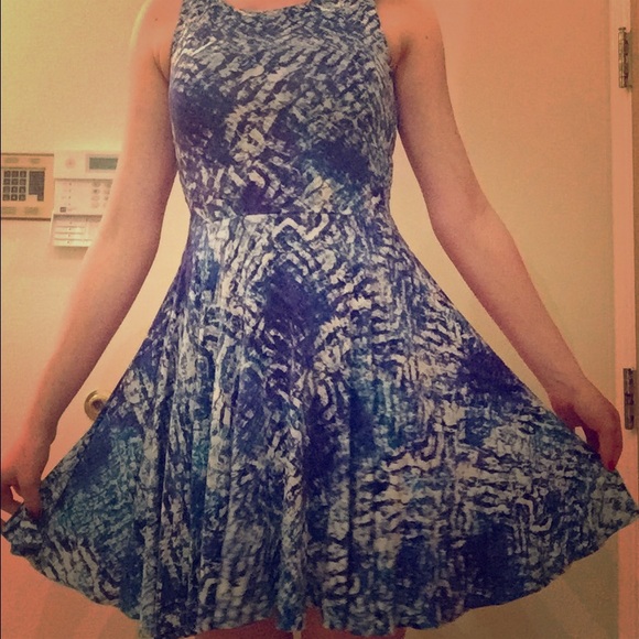 Blue Patterned Open-back Dress