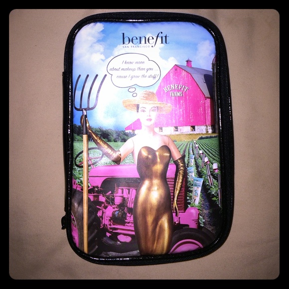 Benefit- Small Makeup Bag