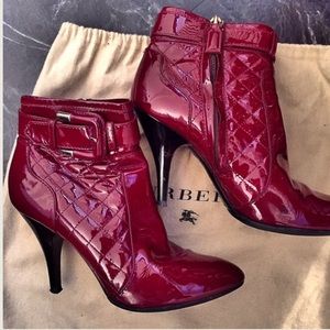 ♥️BURBERRY ANKLE BOOTS♥️