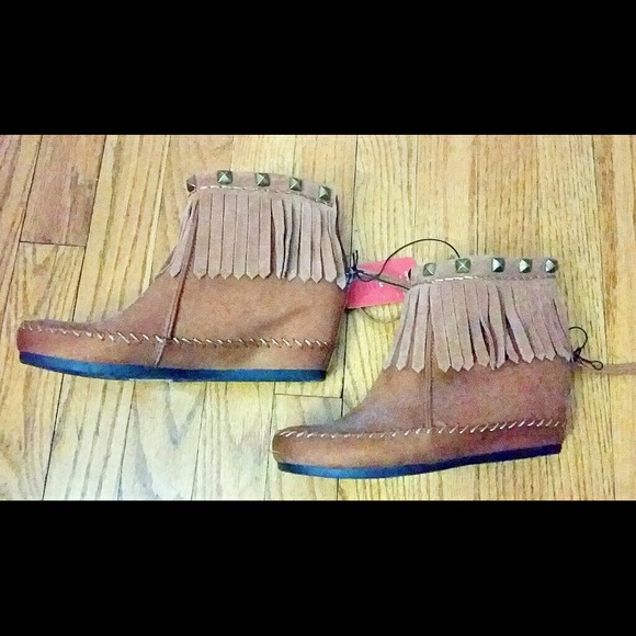 NWT Studded Fringe Hidden Wedge Booties