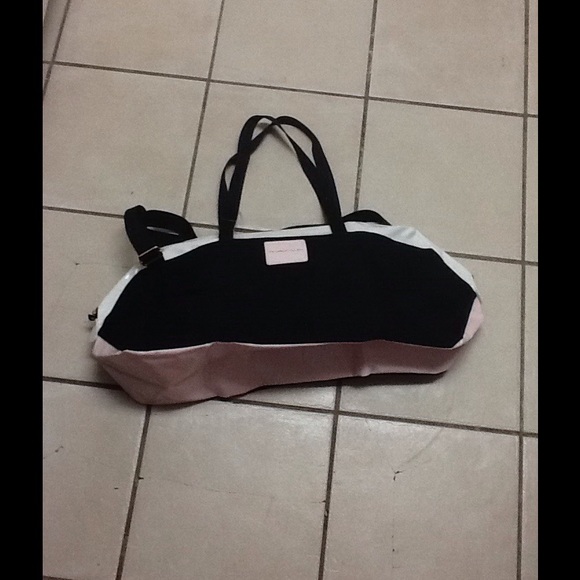 Vs duffle bag