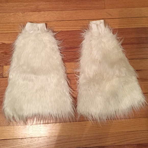 White fluffies