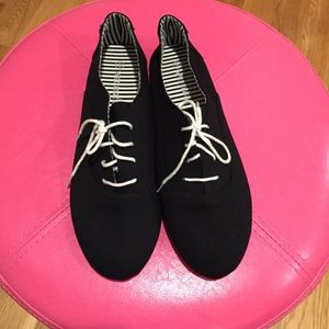 💗 never worn tennies 💗