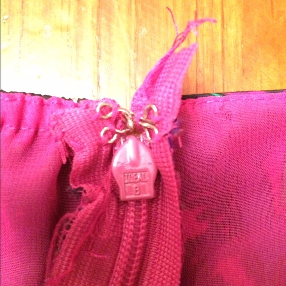 Halter Top - Picture 4 of 4
