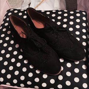 Black oxfords