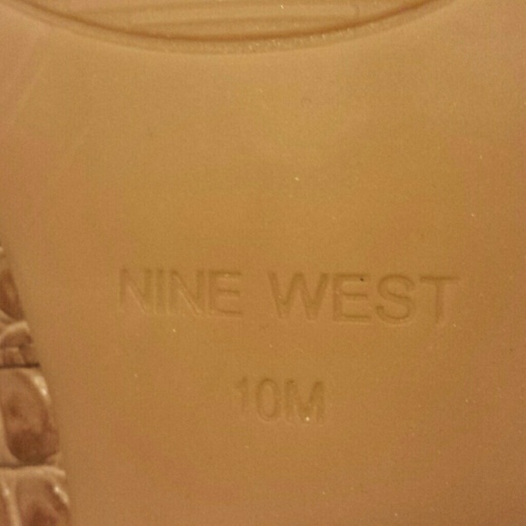 Nine west pumps - Picture 3 of 4